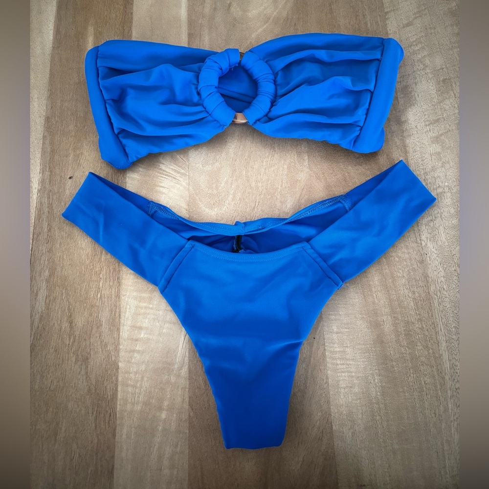 Montce Tori ties top & Uno bottom Medium EUC